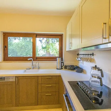 Вилла 4+1 Villa Within Walking Distance To The Sea