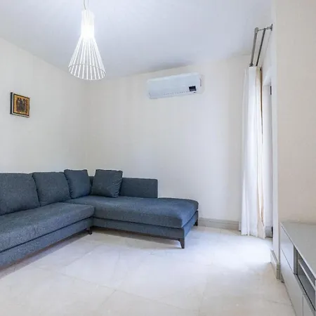 4+1 Villa Within Walking Distance To The Sea Вилла
